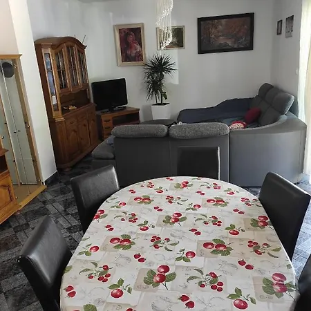 Apartment Daja *
