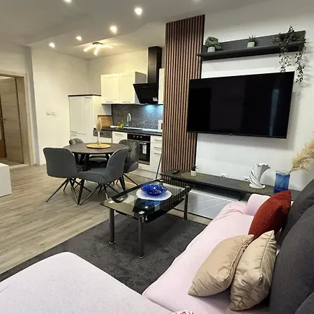 Daja דירה ביוגראד נה מורו